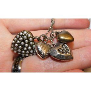 American Eagle Outfitter Heart Necklace
